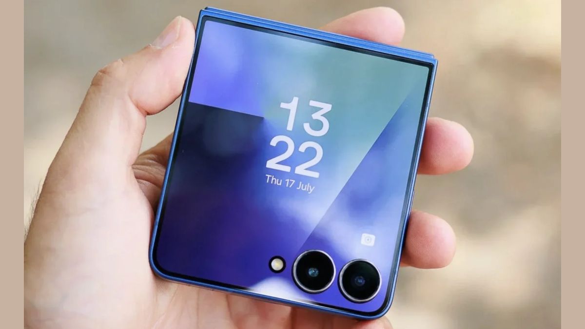 The Stunning Galaxy Z Flip 8 Is Almost Perfect, But the Price Will Surprise You