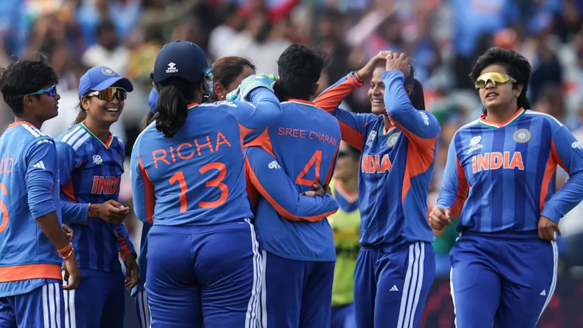 Deepti Sharma Stuns Pakistan with A Historic Five-Wicket Haul
